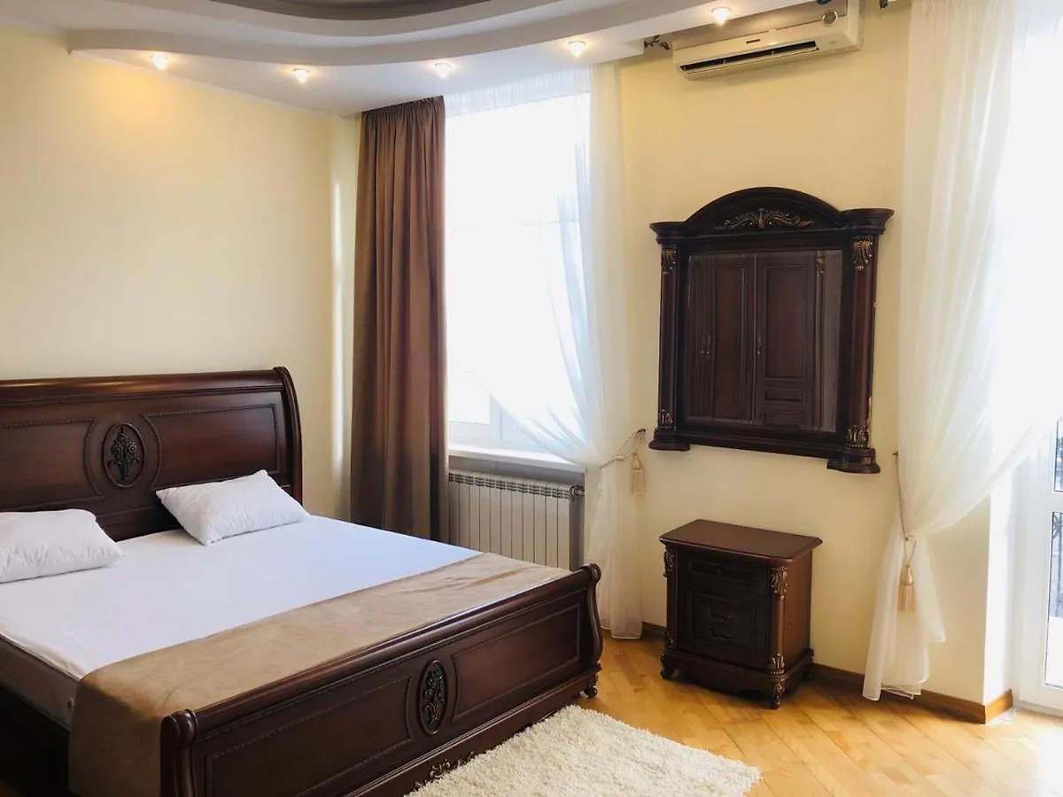 Apartman Amazing View Of Khreshchatyk! Kijev